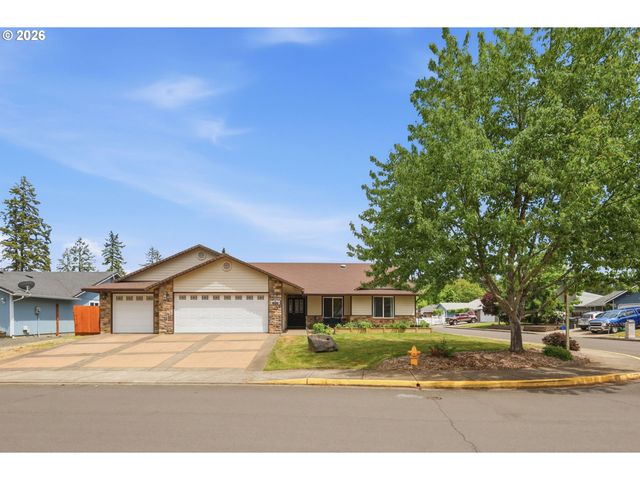 87661 TREK Dr, Veneta, OR 97487