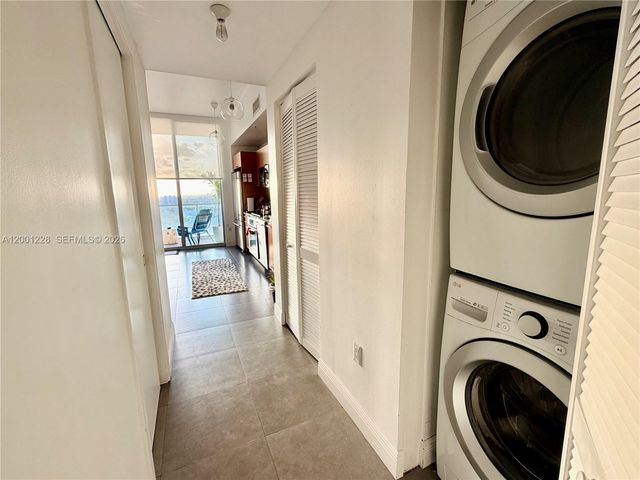 3470 E Coast Ave H1610, Miami, FL 33137