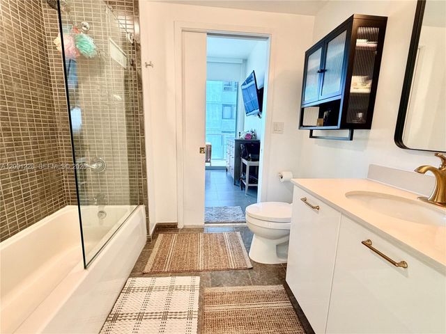 3470 E Coast Ave H1610, Miami, FL 33137