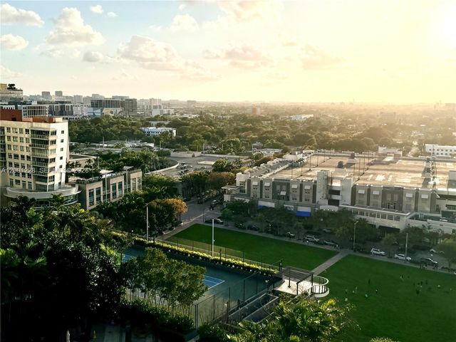 3470 E Coast Ave H1610, Miami, FL 33137