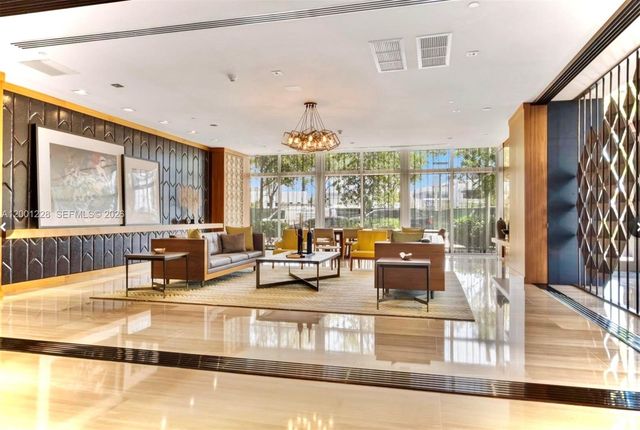 3470 E Coast Ave H1610, Miami, FL 33137