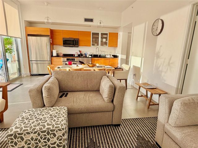 3470 E Coast Ave H1610, Miami, FL 33137