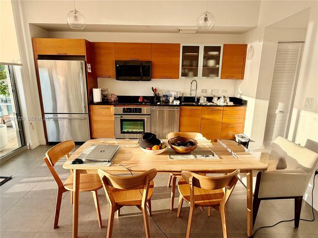 3470 E Coast Ave H1610, Miami, FL 33137