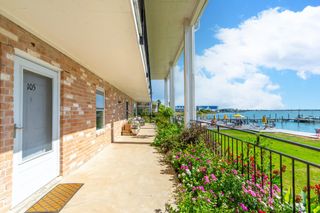 3535 Nasa Parkway 105, Seabrook, TX 77586