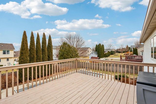 419 Sherbrooke Drive, Sun Prairie, WI 53590