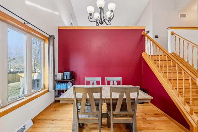 419 Sherbrooke Drive, Sun Prairie, WI 53590