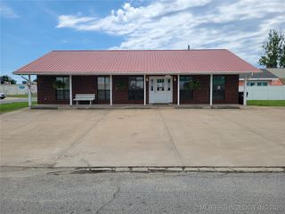 300 S Main Street, Eufaula, OK 74432