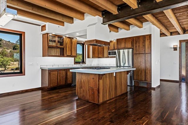 21179 Sutherland Dam Road, Ramona, CA 92065