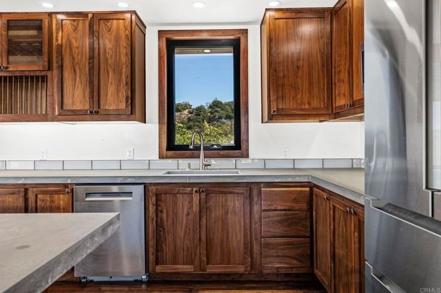 21179 Sutherland Dam Road, Ramona, CA 92065