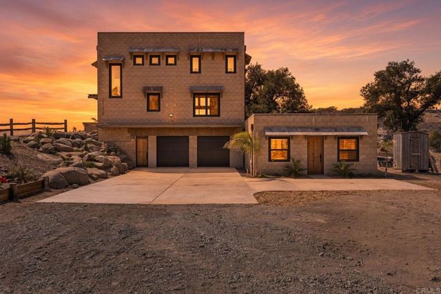 21179 Sutherland Dam Road, Ramona, CA 92065