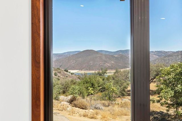 21179 Sutherland Dam Road, Ramona, CA 92065