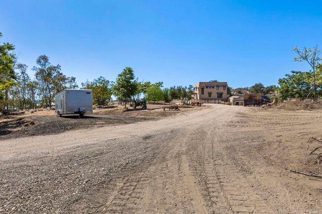 21179 Sutherland Dam Road, Ramona, CA 92065