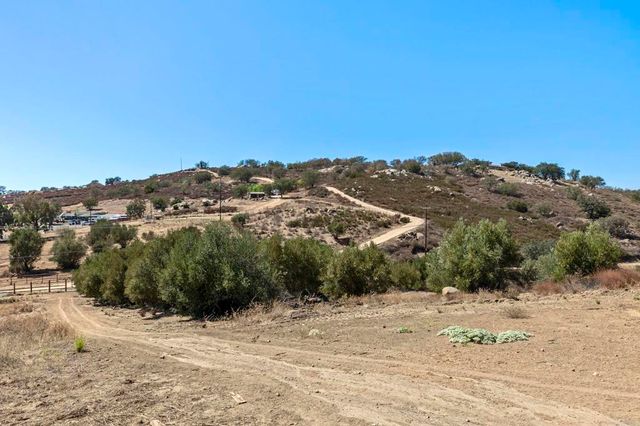 21179 Sutherland Dam Road, Ramona, CA 92065
