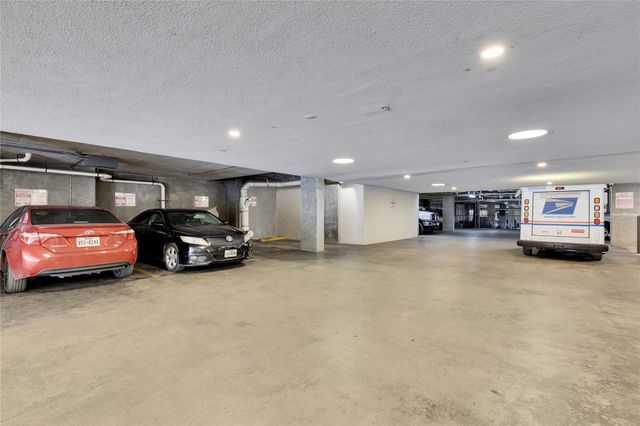 1900 Barton Springs RD 3039, Austin, TX 78704