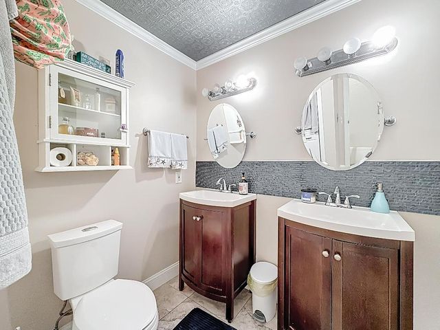 189 NE Caprona Avenue, Port St. Lucie, Port St Lucie, FL 34983