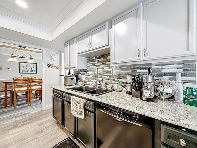 189 NE Caprona Avenue, Port St. Lucie, Port St Lucie, FL 34983