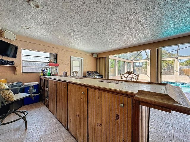 189 NE Caprona Avenue, Port St. Lucie, Port St Lucie, FL 34983