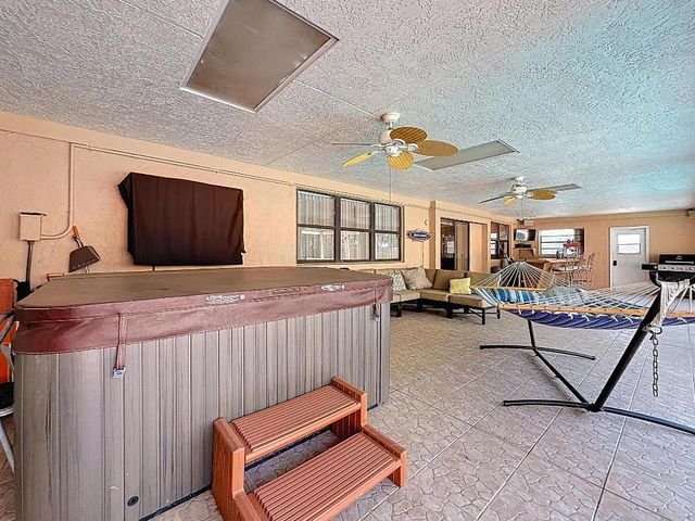 189 NE Caprona Avenue, Port St. Lucie, Port St Lucie, FL 34983