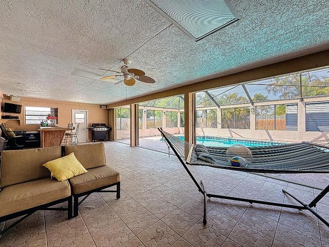 189 NE Caprona Avenue, Port St. Lucie, Port St Lucie, FL 34983