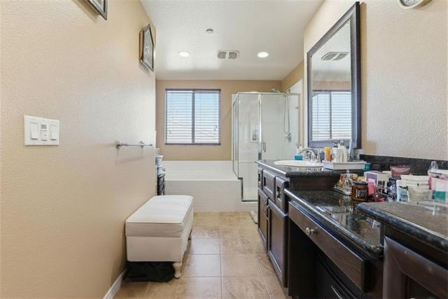 11379 Villa Del Sol, Pacoima (los Angeles), CA 91331