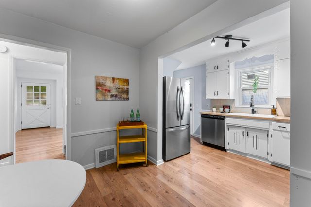 3024 Texas Avenue S, Saint Louis Park, MN 55426