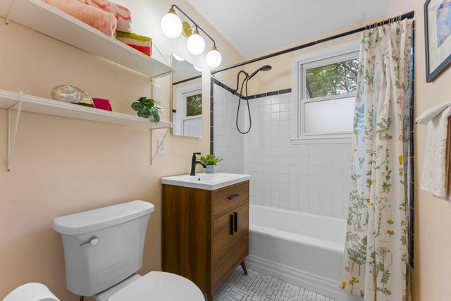 3024 Texas Avenue S, Saint Louis Park, MN 55426