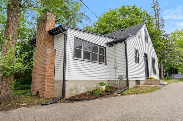 3024 Texas Avenue S, Saint Louis Park, MN 55426