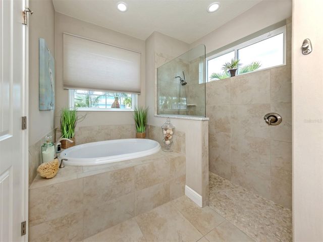 18060 WOODEN SKIFF COURT, Nokomis, FL 34275