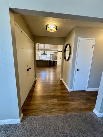 1005 Pasadena Lane, Modesto, CA 95350