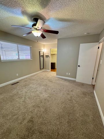 1005 Pasadena Lane, Modesto, CA 95350