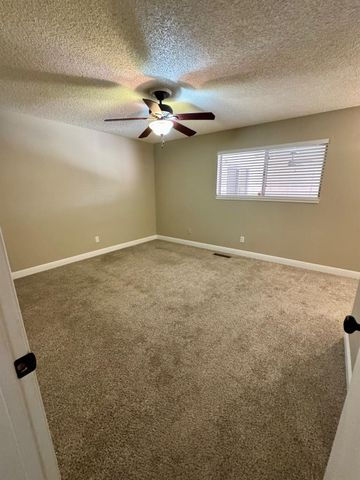 1005 Pasadena Lane, Modesto, CA 95350