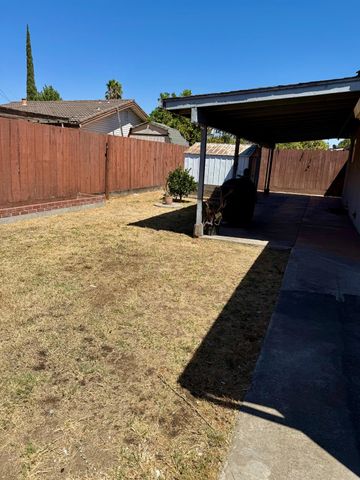 1005 Pasadena Lane, Modesto, CA 95350