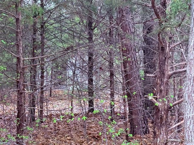 E Davis Street, Eufaula, OK 74432