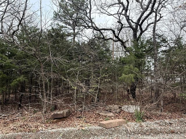 E Davis Street, Eufaula, OK 74432