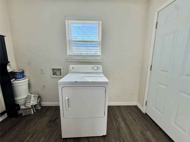 113 W Arnold Street, Granbury, TX 76048