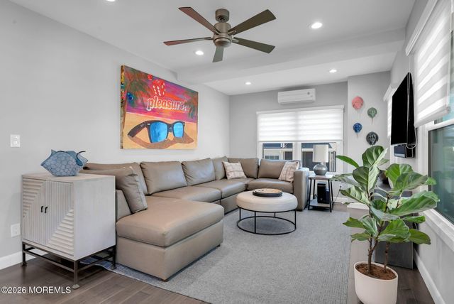 6 Willow Avenue, Monmouth Beach, NJ 07750