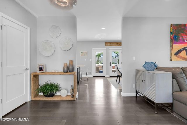 6 Willow Avenue, Monmouth Beach, NJ 07750