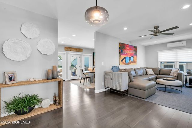 6 Willow Avenue, Monmouth Beach, NJ 07750