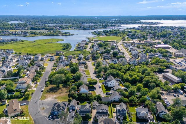 6 Willow Avenue, Monmouth Beach, NJ 07750