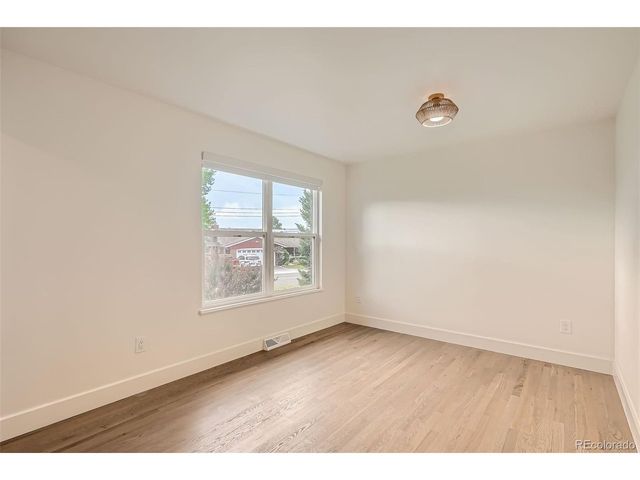 22 Rangeview Dr, Wheat Ridge, CO 80215