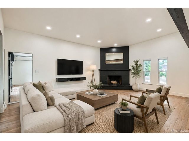 22 Rangeview Dr, Wheat Ridge, CO 80215