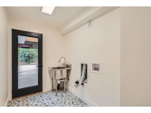 22 Rangeview Dr, Wheat Ridge, CO 80215