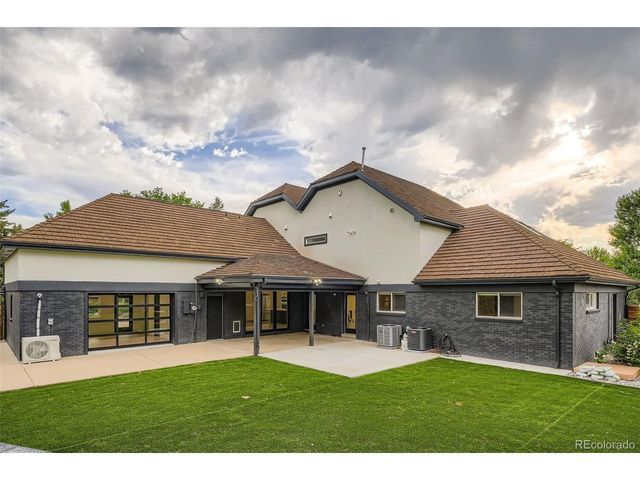22 Rangeview Dr, Wheat Ridge, CO 80215