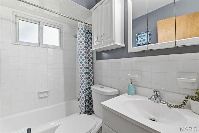2310 Orleans Lane, Florissant, MO 63031
