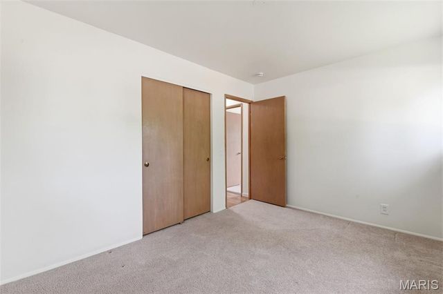 2310 Orleans Lane, Florissant, MO 63031