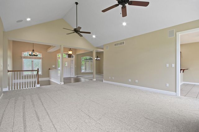 1317 TROON DR, Columbia, MO 65203