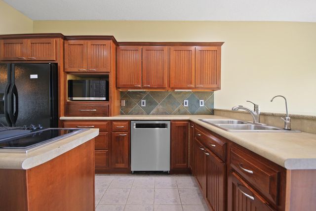 1317 TROON DR, Columbia, MO 65203