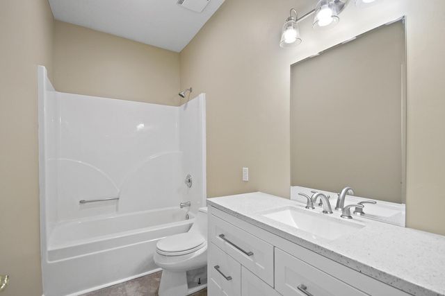 1317 TROON DR, Columbia, MO 65203