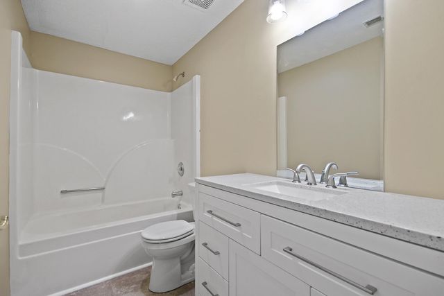 1317 TROON DR, Columbia, MO 65203