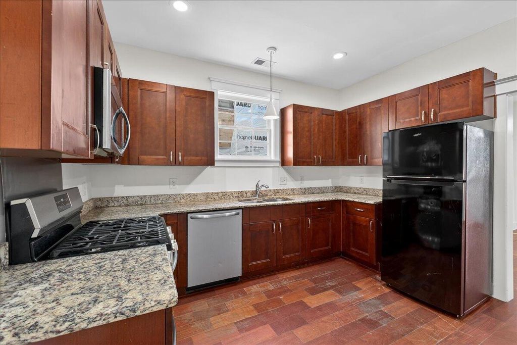 Image 30 of property listing at 66 America Street A&B, Charleston, SC 29403